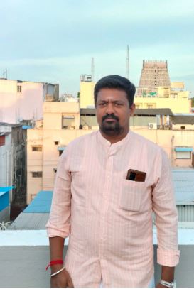 T . ஓம் குமார் 