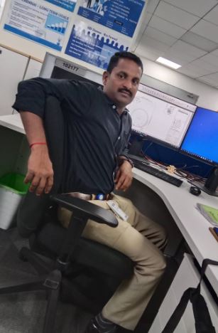 D . புகழேந்தி (p)